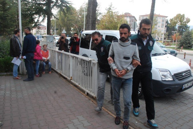 Otobüste Bavul İçinde 4 Kilo Eroin Ele Geçirildi