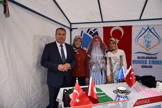 Yunus Emre Günleri’nde Ülkelerini Tanıtacaklar