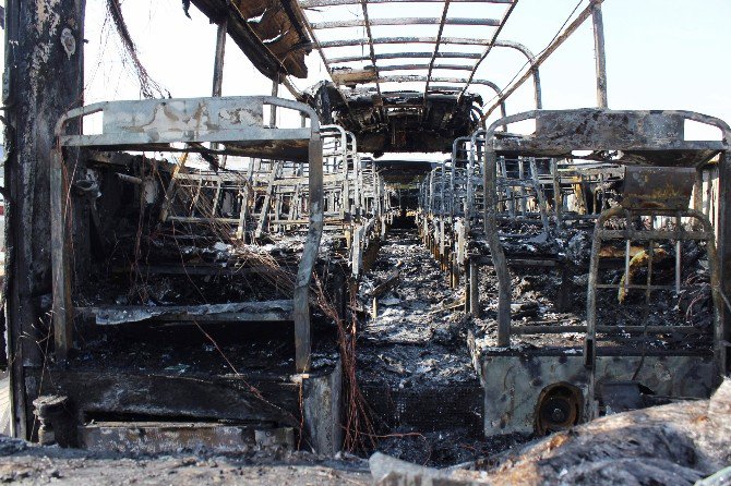 Onlarca Otobüs Yanmaktan Son Anda Kurtarıldı