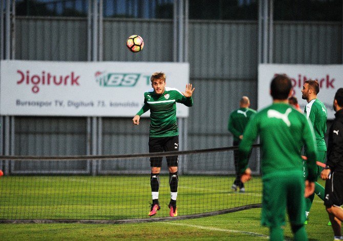 Bursaspor’da 3 İsim Gribal Enfeksiyon Geçirdi