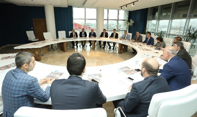 Genç: “Diz Çöktüremeyecekler”