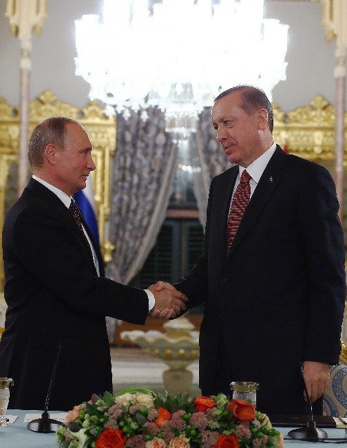 Cumhurbaşkanı Erdoğan İle Putin’in Görüşmesi Sona Erdi