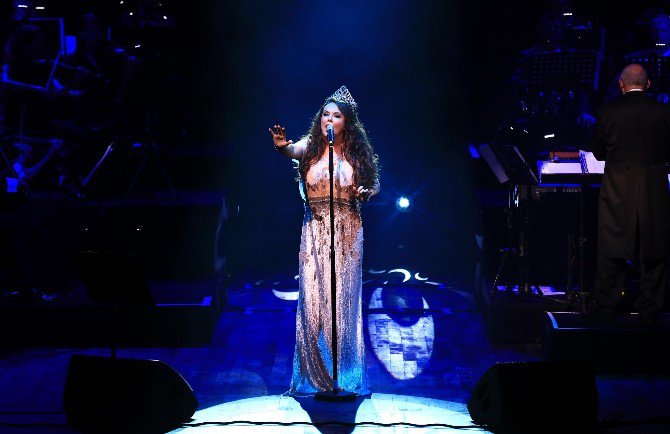 Dünyaca Ünlü Soprano Brightman, Expo 2016’da Büyüledi