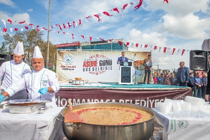 Gaziosmanpaşa’da Binlerce Vatandaşa Aşure İkram Edildi