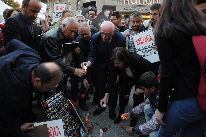 Ankara Garı’ndaki Saldırıda Ölenler Eskişehir’de Anıldı