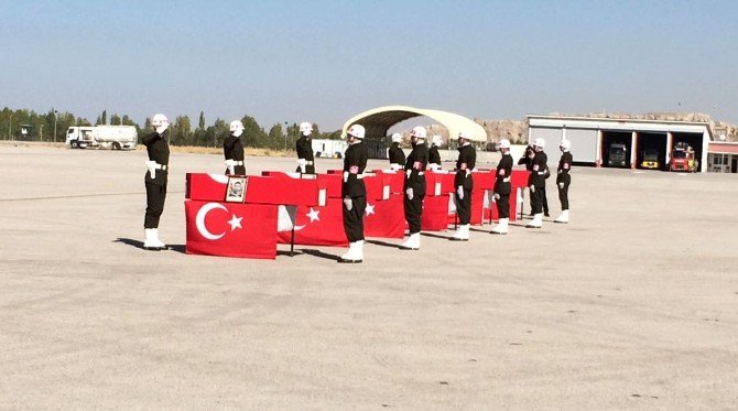 Şemdinli Şehitleri Uğurlandı