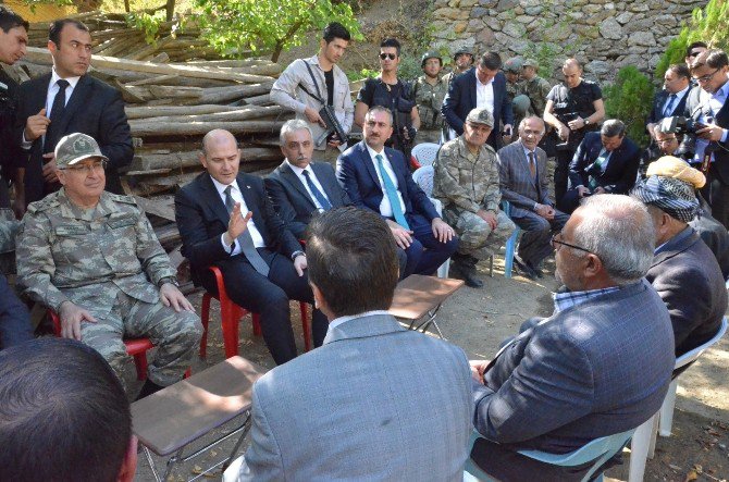 Bakan Soylu’dan Taziye Ziyareti