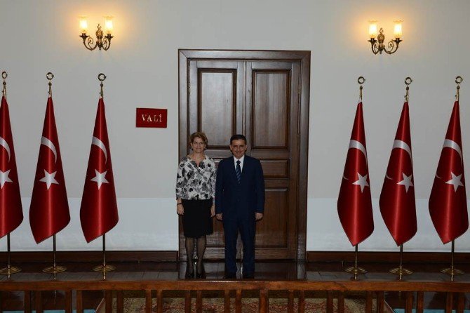 İsrail Büyükelçiliği Maslahatgüzarı Oron’dan Ankara Valisi Topaca’ya Ziyaret