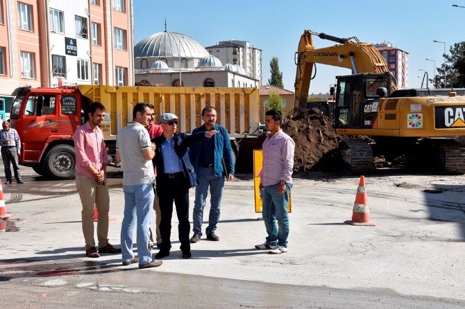 Başkan Çolakbayrakdar Asfalt Çalışmalarını İnceledi