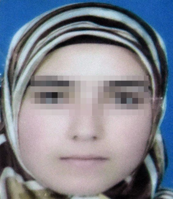 Emlakçı Kadın, Benzinlikte Tabancayla Kendini Vurdu