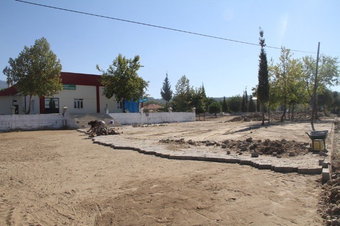 Bir Mahalle Daha Toz Ve Çamurdan Kurtulacak