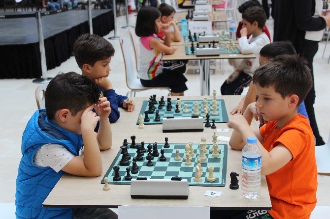 Altın Değerinde Şah Mat Nata Vega’da