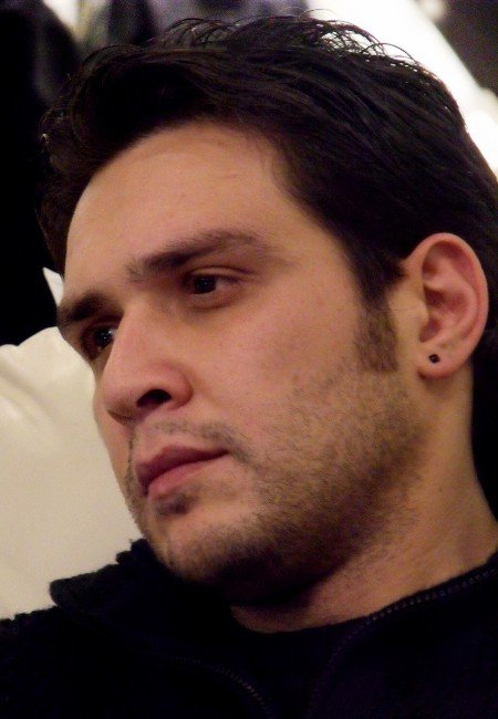 Genç Yazarlar Mutlu Ve Zeybek’ten Manisa Ve Foça’da İmza Günü