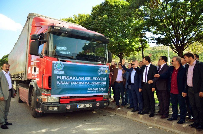 Pursaklar’dan Suriyeli Sığınmacılara Yardım Tır’ı