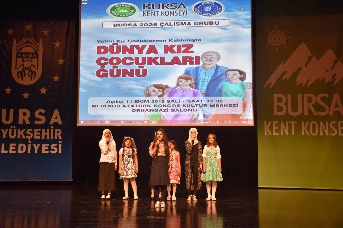 Suriyeli Ve Bursalı Kız Çocukları Dünyaya Barış Ve Sevgi Mesajları Verdi