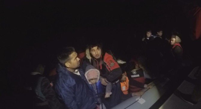 Kuşadası Körfezi’nde 140 Kaçak Göçmen Yakalandı