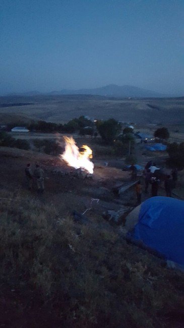 Su Sondajında Gaz Kaynağına Ulaşıldı