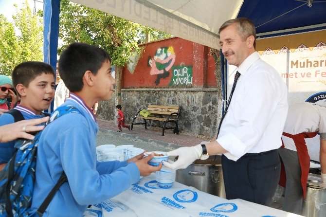 Aşureler Şahinbey’den