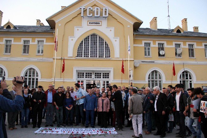 Ankara Patlamasında Hayatını Kaybedenler Anıldı