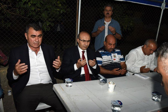 Vali Demirtaş’tan Şehit Piyade Er Özkan Altınok’un Ailesine Taziye Ziyareti