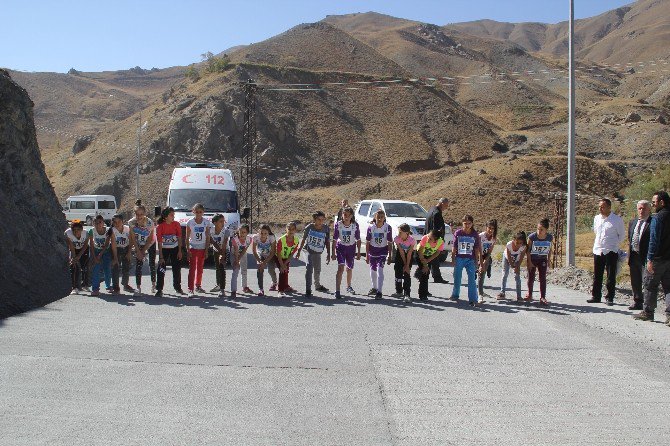 Hakkari’de Amatör Spor Haftası Etkinlikleri