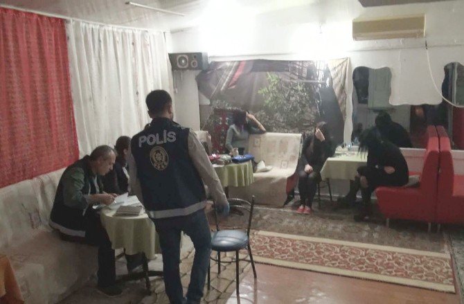 Kuşadası’nda İki Hayat Kadınında Aıds Çıktı