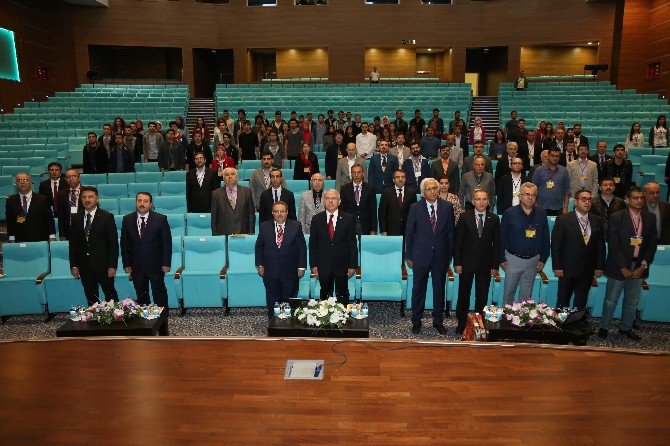 Rektör Doğru, ‘Yeraltı Zenginlikleri Ve Enerji Konferansına’ Katıldı