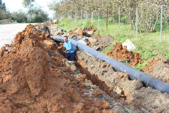 Akçakoca Belediyesi Eski İçme Suyu Hatlarını Yenileniyor