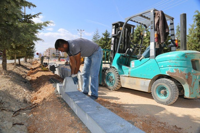 Karaman Belediyesi Alparslan Türkeş Bulvarı’nda Çalışmalara Devam Ediyor