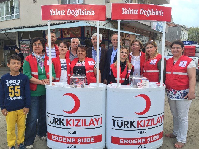 Kızılay Ergene Şubesi’nden Aşure İkramı