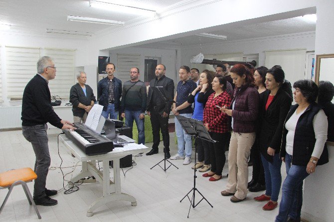 Vezirköprü’de Türk Halk Müziği Korosu Kuruldu