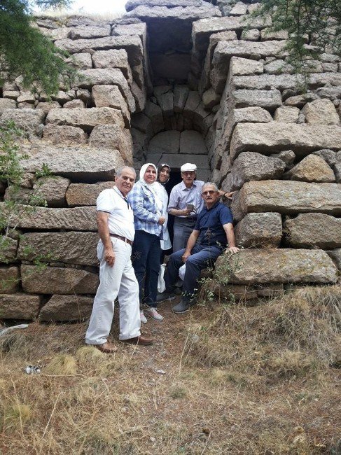 Afyonkarahisar Kent Konseyi "Dede İni"nin Restore Edilip Turizme Kazandırılmasını İstiyor