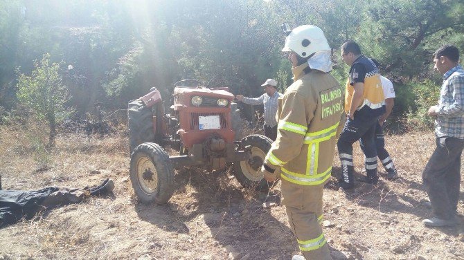 Devrilen Traktörün Altında Kalan Sürücü Hayatını Kaybetti