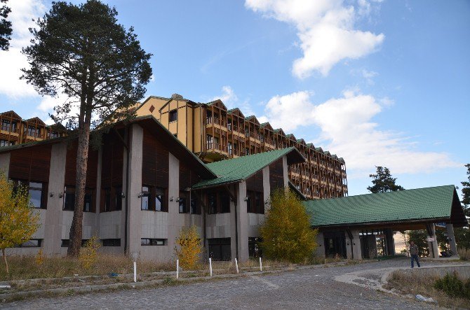 Toprak Otel Beş Yıllığına Kiraya Verildi