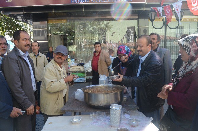 Bbp, Aşure Dağıttı