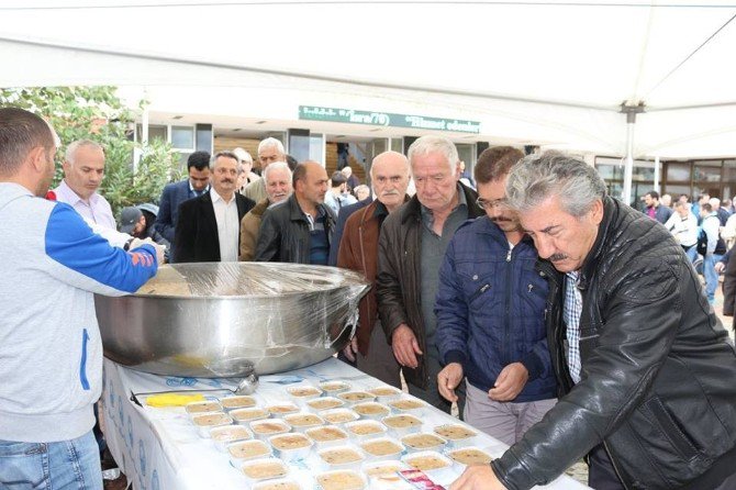 Akçakoca Belediyesi Aşure İkramı