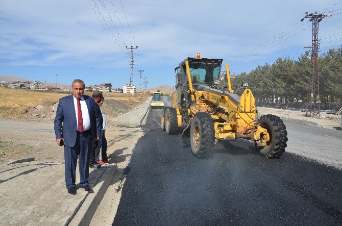 Tatvan Belediyesinden Asfalt Çalışması