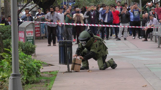 Bakan Müezzinoğlu’nun Geçiş Güzergahındaki Şüpheli Paket Fünyeyle Patlatıldı