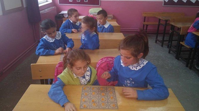 Karbasan İlkokulu’nda Zeka Oyunları Ve Mantıksal Aritmetik Kursu