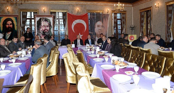 Vali Azizoğlu, Müceldili Konağında Düzenlenen Muharrem İftarına Katıldı