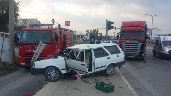 Sandıklı’da Trafik Kazası: 2 Yaralı