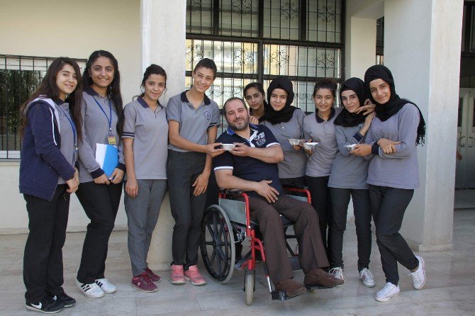 Zübeyde Hanım Lisesi’nde Aşure Etkinliği Yapıldı