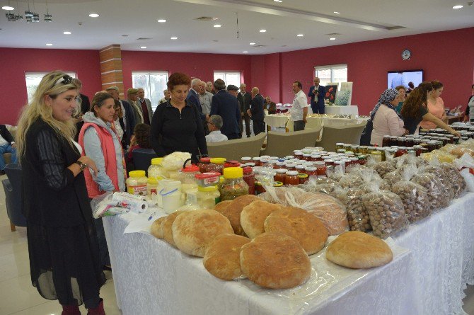 Niksar’da Chp’den Öğrenciler Yararına Kermes