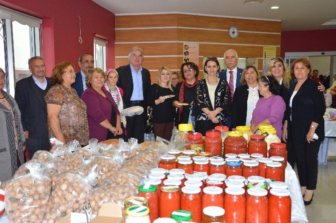 Niksar’da Chp’den Öğrenciler Yararına Kermes