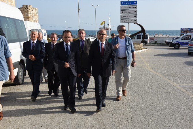 Vali Mahmut Demirtaş, Yumurtalık’ta İncelemelerde Bulundu