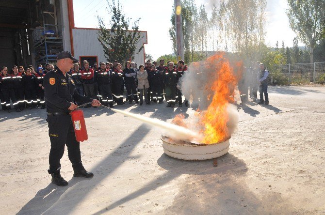 Bozüyük Belediyesi İtfaiyesinden Yangın Eğitimi