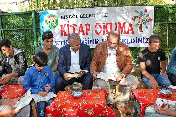 Bingöl Belediyesi’nce Kitap Okuma Etkinliği Düzenlendi