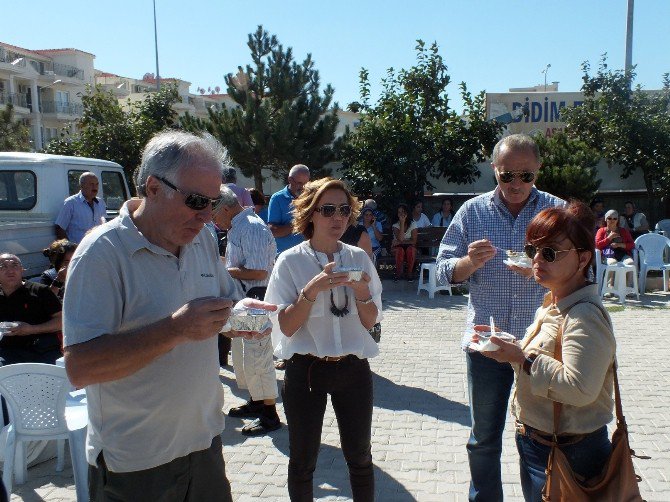 Didim Cemevinden Aşure Etkinliği