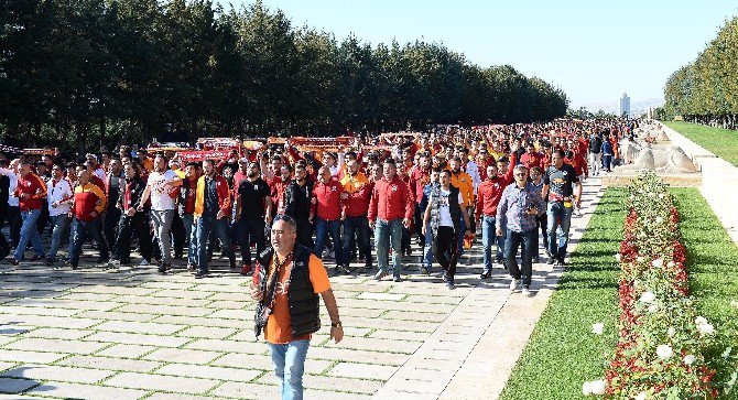 Galatasaraylı Yöneticiler Anıtkabir’i Ziyaret Etti