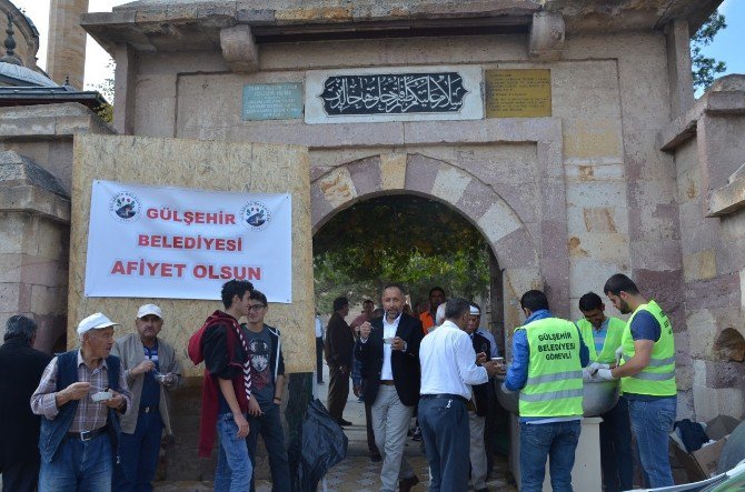 Gülşehir Belediyesinden Aşure İkramı